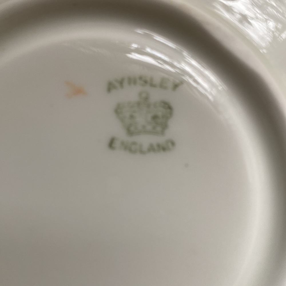 Vintage Ainsley Porcelain cup and saucer and 2 dessert plates. - Picture 7 of 8